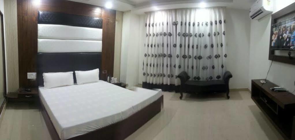 Jagādhri Hotel Ng Paradise المظهر الخارجي الصورة