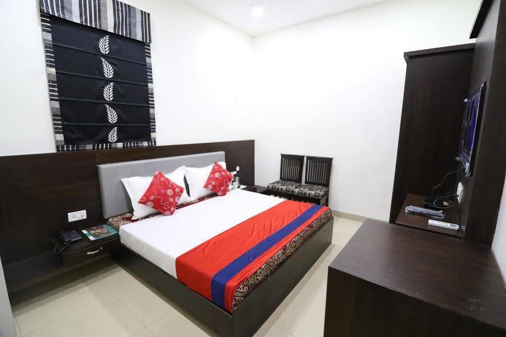 Jagādhri Hotel Ng Paradise المظهر الخارجي الصورة